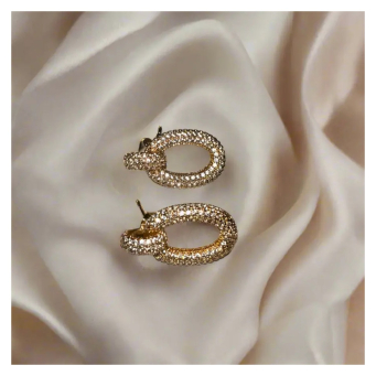 Earrings (Amaherena)