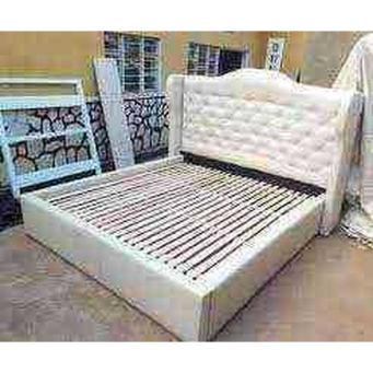 Sofas & Living Room Sets
