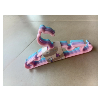 Hangers & Clothes Racks