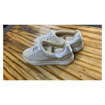 Footwear & Flip-Flops (Inkweto na Kambambili)